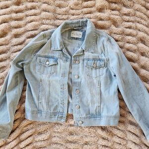 Size Large Ashley vintage charm denim jacket with Pockets